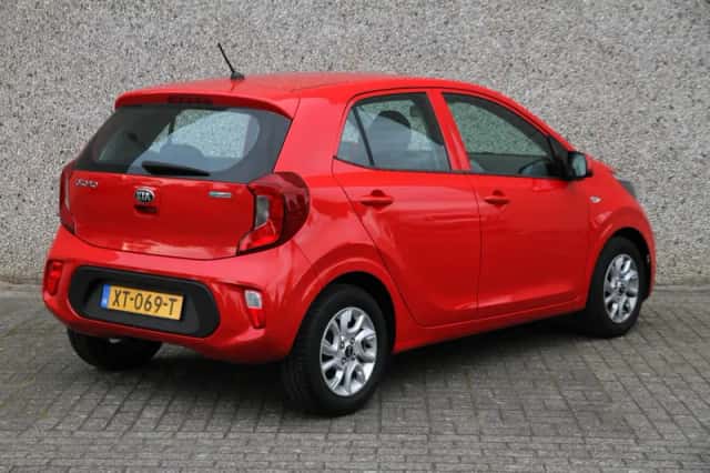 Kia Picanto (2019) thumbnail 3