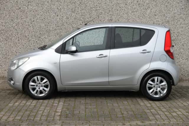 Opel Agila (2011) thumbnail 2
