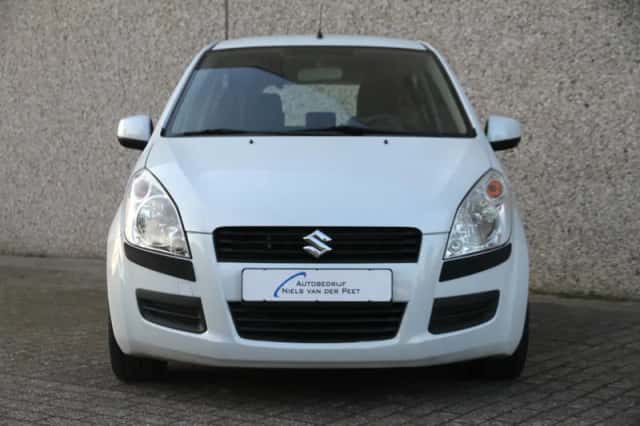 Suzuki Splash (2010) thumbnail 5