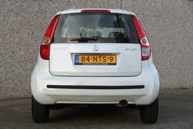 Suzuki Splash (2010) thumbnail 6