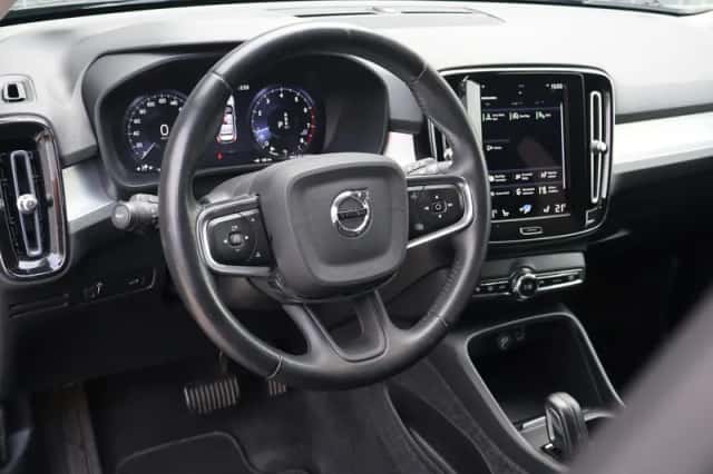 Volvo XC40 (2021) thumbnail 6
