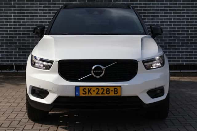 Volvo XC40 (2018) thumbnail 5