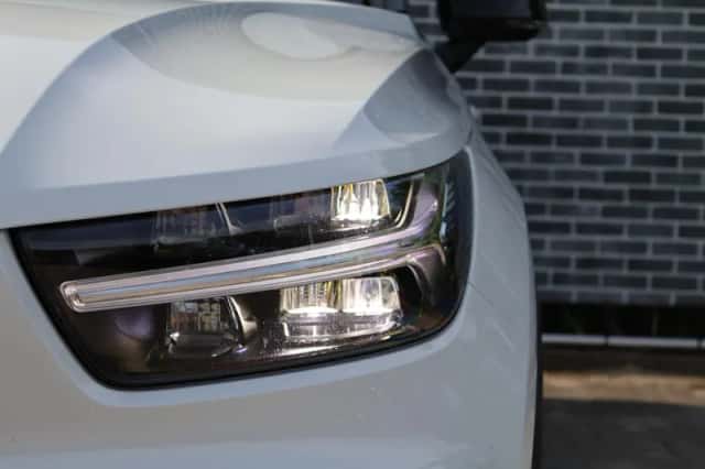 Volvo XC40 (2018) thumbnail 6