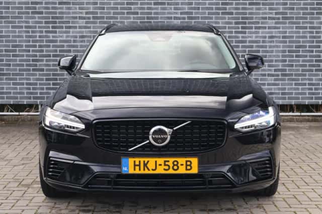 Volvo V90 (2025) thumbnail 3