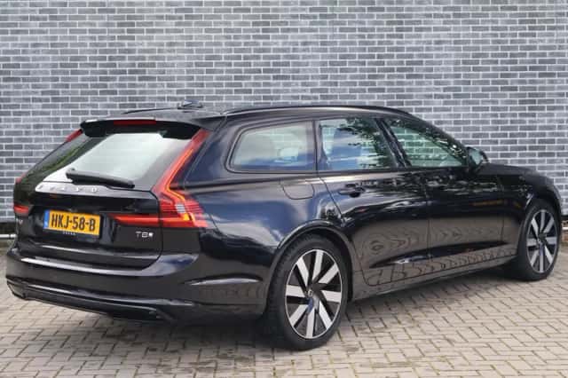 Volvo V90 (2025) thumbnail 3