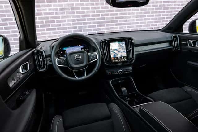 Volvo EX40 (2026) thumbnail 6