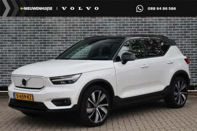 Volvo XC40 (2022) thumbnail 1