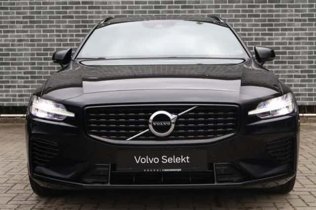 Volvo V60 (2022) thumbnail 3