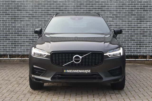 Volvo XC60 (2020) thumbnail 2