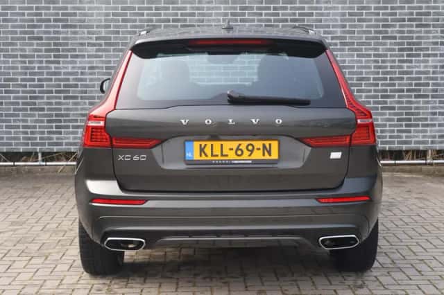 Volvo XC60 (2020) thumbnail 4
