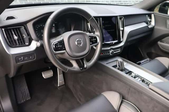 Volvo XC60 (2020) thumbnail 6