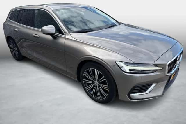 Volvo V60 (2021) thumbnail 3