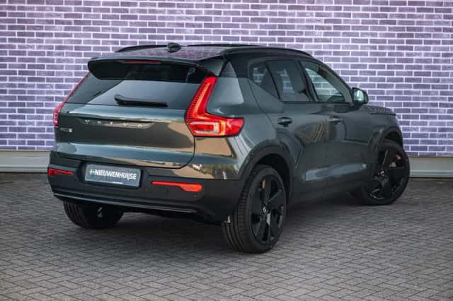Volvo EX40 (2026) thumbnail 4