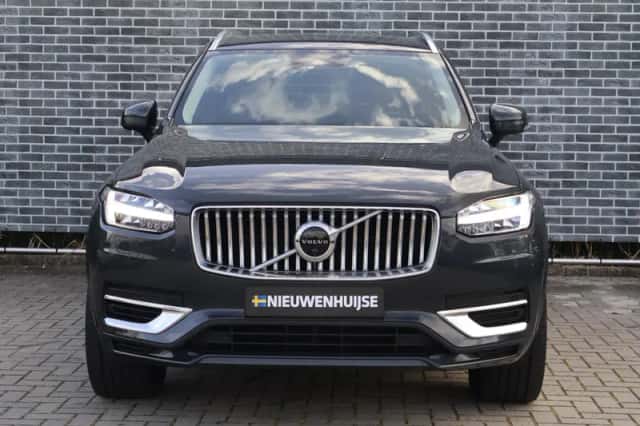 Volvo XC90 (2021) thumbnail 2