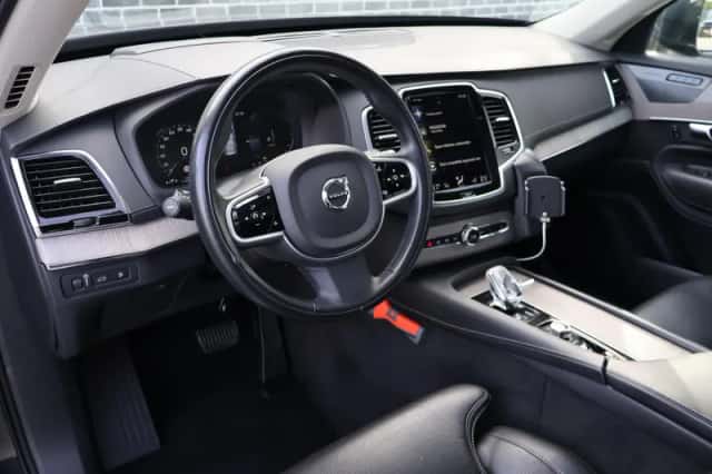 Volvo XC90 (2021) thumbnail 6
