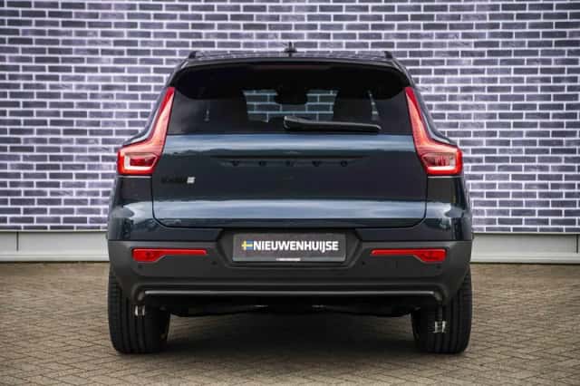 Volvo EX40 (2026) thumbnail 3
