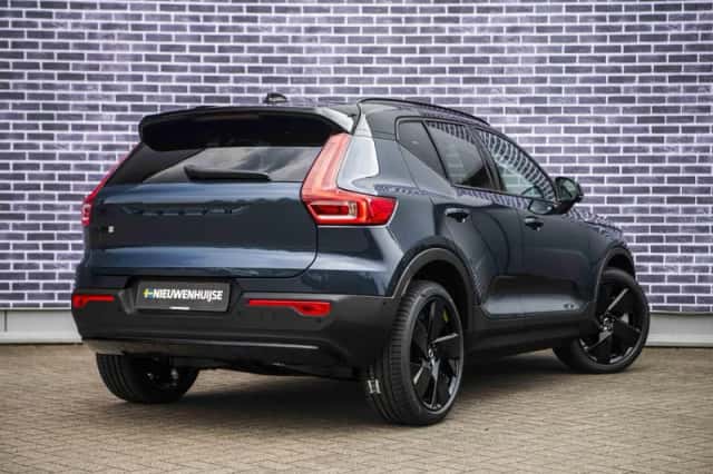 Volvo EX40 (2026) thumbnail 4