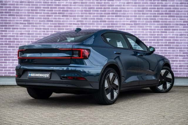 Polestar 2 (2025) thumbnail 2