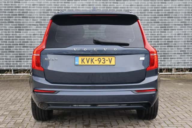 Volvo XC90 (2022) thumbnail 5