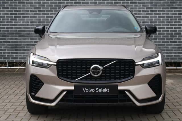 Volvo XC60 (2025) thumbnail 3