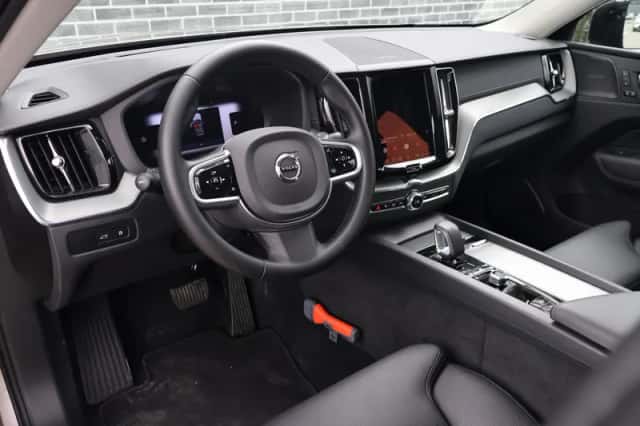 Volvo XC60 (2025) thumbnail 6