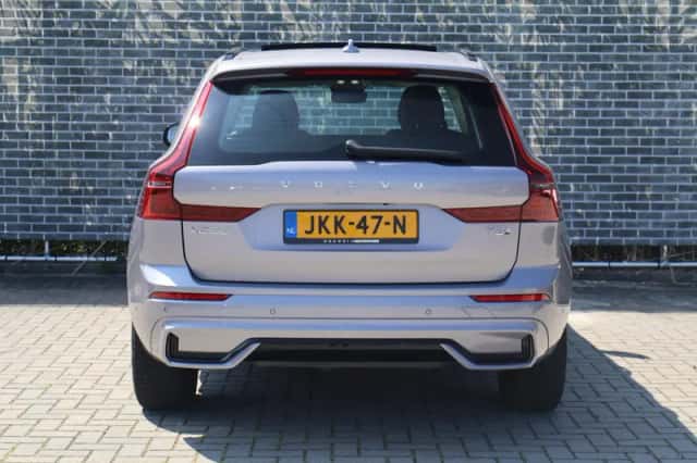 Volvo XC60 (2025) thumbnail 4