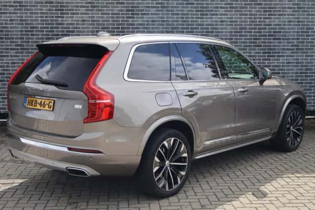 Volvo XC90 (2021) thumbnail 3