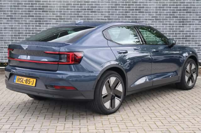 Polestar 2 (2025) thumbnail 3
