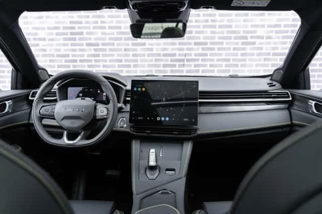 Lynk & Co 01 (2026) thumbnail 2