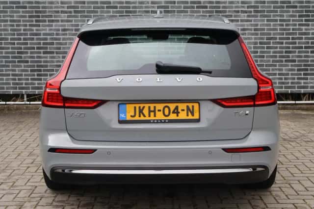 Volvo V60 (2025) thumbnail 5