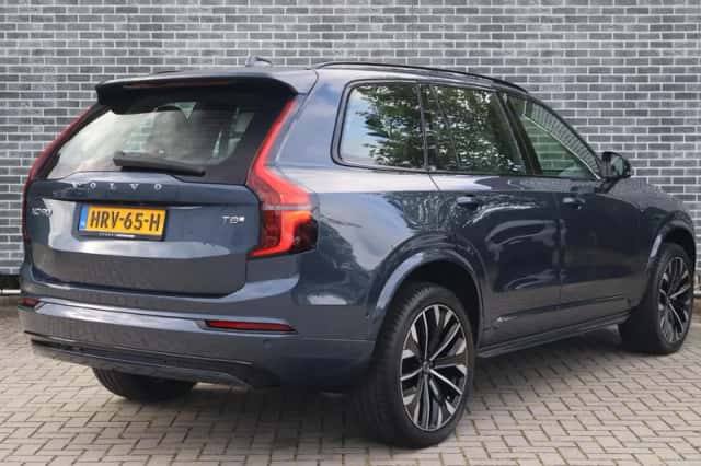 Volvo XC90 (2025) thumbnail 3
