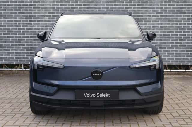 Volvo EX30 (2026) thumbnail 2