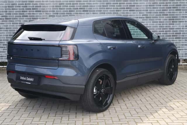 Volvo EX30 (2026) thumbnail 3