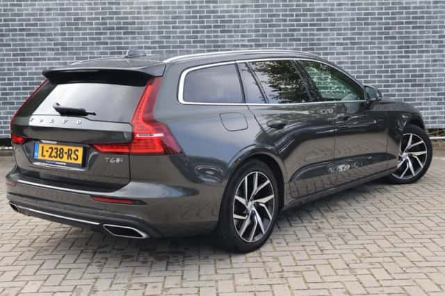 Volvo V60 (2020) thumbnail 3