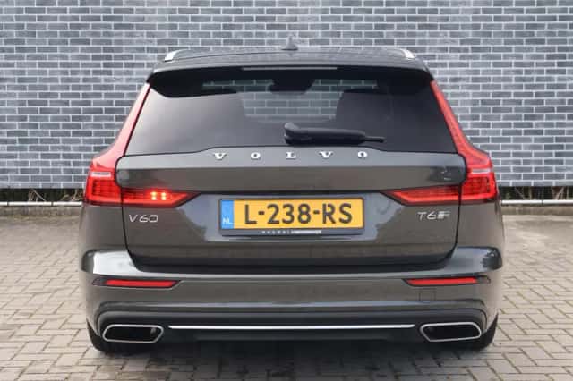 Volvo V60 (2020) thumbnail 4