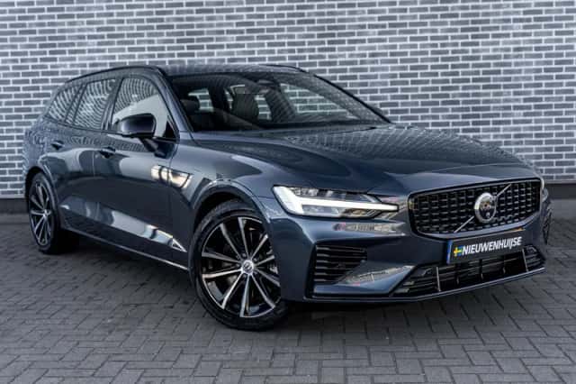 Volvo V60 (2025) thumbnail 2