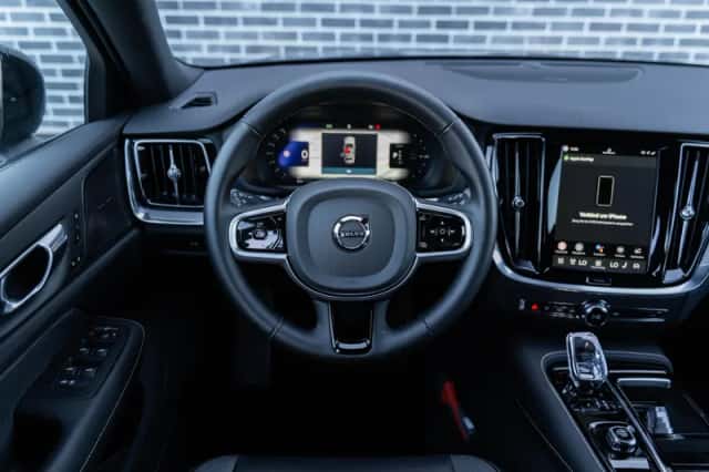 Volvo V60 (2025) thumbnail 6