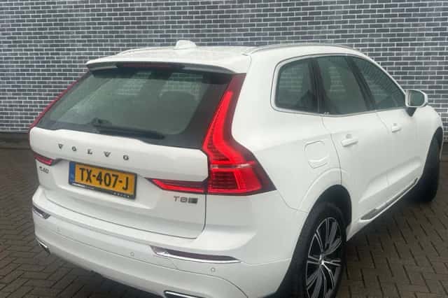 Volvo XC60 (2018) thumbnail 2