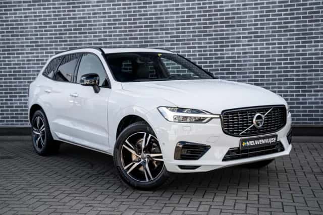 Volvo XC60 (2020) thumbnail 3
