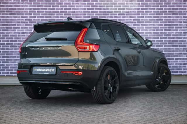 Volvo EX40 (2026) thumbnail 2