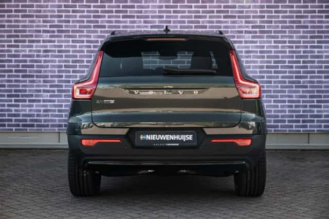 Volvo EX40 (2026) thumbnail 6
