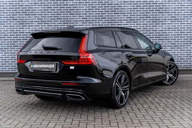 Volvo V60 (2021) thumbnail 4