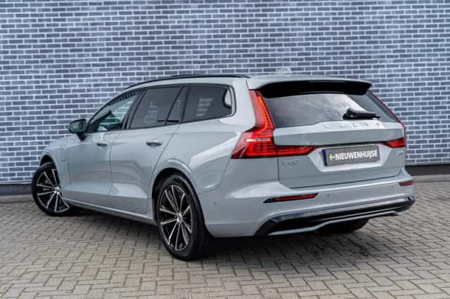 Volvo V60 (2026) thumbnail 2