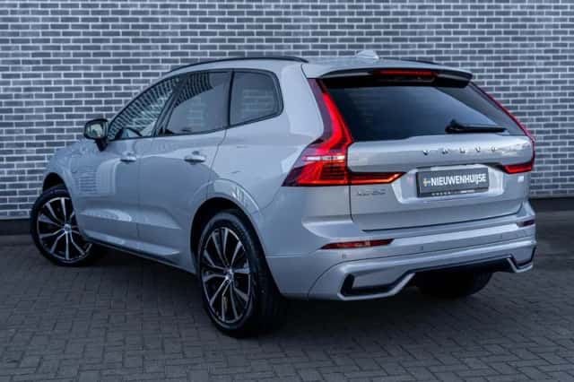 Volvo XC60 (2023) thumbnail 4