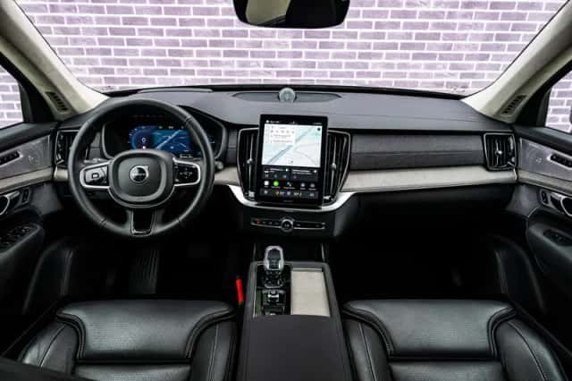 Volvo XC90 (2025) thumbnail 5