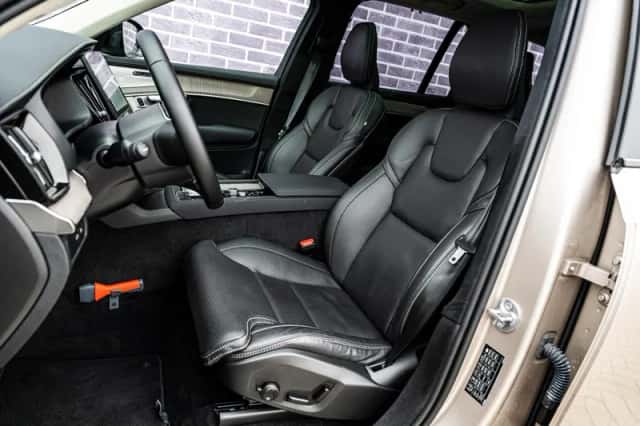Volvo XC90 (2025) thumbnail 6