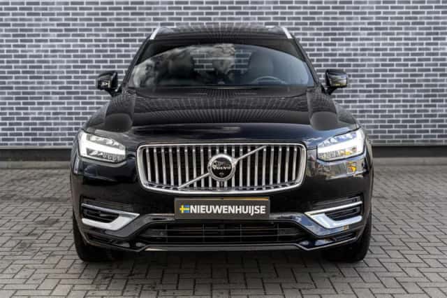 Volvo XC90 (2021) thumbnail 2