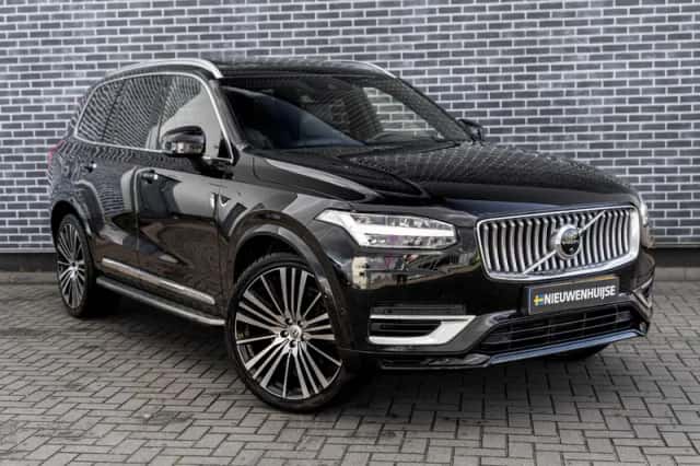 Volvo XC90 (2021) thumbnail 3