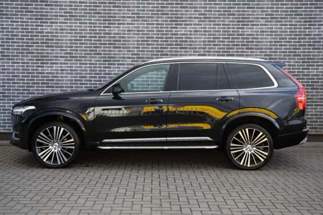 Volvo XC90 (2021) thumbnail 4