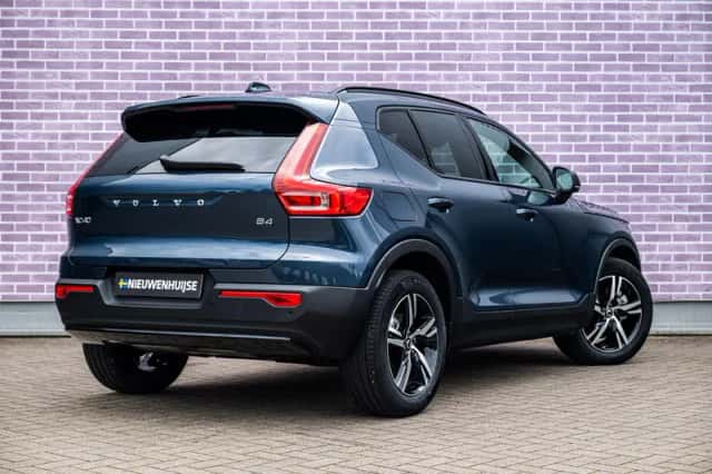 Volvo XC40 (2026) thumbnail 2